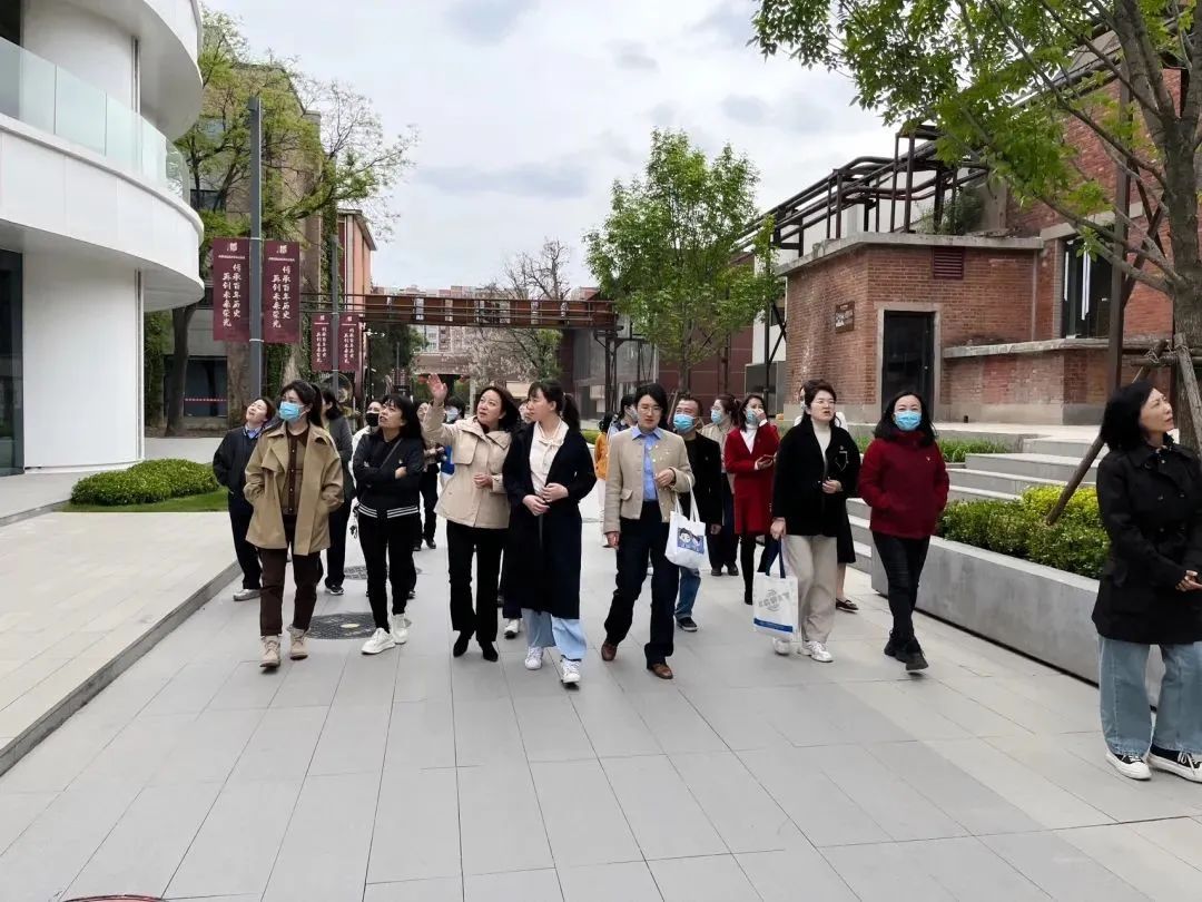 1682560740371704.jpg 1682560740371704.jpg